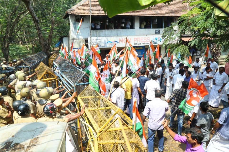 ലോക്‌സഭ തെരഞ്ഞെടുപ്പ്: സിപിഐഎമ്മുമായി സഖ്യം വേണ്ടെന്ന് കേന്ദ്ര നേതൃത്വത്തോട് ആവശ്യപ്പെട്ടു: ഡീന്‍ കുര്യാക്കോസ്‌ 15