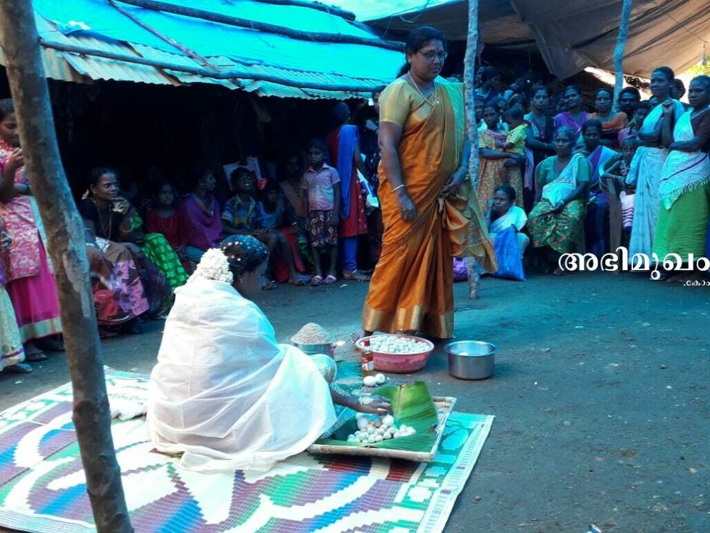 ഉഷാകുമാരി ടീച്ചര്‍, ഏക അധ്യാപക വിദ്യാലയം, കുന്നത്തുമല
