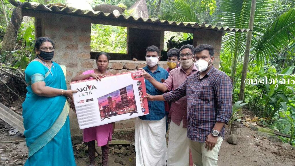 ഏകാധ്യാപക സ്‌കൂളും ഉഷാകുമാരി ടീച്ചറും; രണ്ട് പതിറ്റാണ്ടിന്റെ ഓര്‍മ്മകള്‍ 11