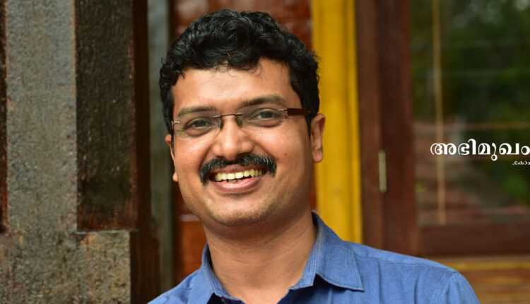 നോവലിസ്റ്റ് പ്രവീണ്‍ ചന്ദ്രന്‍ , പ്രവീണ്‍ ചന്ദ്രന്‍, ഛായാമരണം, ഛായാമരണം എഴുത്തുകാരന്‍, ഛായാമരണം നോവലിസ്റ്റ്, ഛായാമരണം നോവലിസ്റ്റ് പ്രവീണ്‍ ചന്ദ്രന്‍, മലയാളം ക്രൈം ഫിക്ഷന്‍ എഴുത്തുകാര്‍, മലയാളം ക്രൈം ഫിക്ഷന്‍ എഴുത്തുകാരന്‍ പ്രവീണ്‍ നോവല്‍, നോവല്‍ രണ്ടാം പതിപ്പ്, ഡിസി ബുക്ക്‌സ്, അഗതാ ക്രിസ്റ്റി, മലയാളത്തിലെ ക്രൈം നോവലുകള്‍, ഡ്രാക്കുള,novelist praveen chandran, chayamaranam, interview, crime fiction writers malayalam, malayalam writer praveen chandran, chayamaranam writer praveen chandran, who is the writer of chayamaranam,