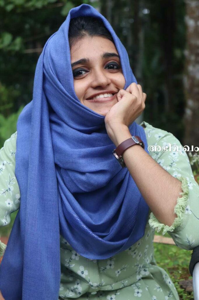 വിധിയെ തോല്പ്പിച്ച 'നിലാവ് പോലെ ചിരിക്കുന്ന പെണ്കുട്ടി'; ഫാത്തിമ അസ്ല താണ്ടിയ വേദനയുടെ ദൂരങ്ങള്